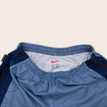 Load image into Gallery viewer, Nike Sports Shorts - M