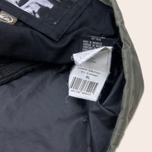 Load image into Gallery viewer, Quicksilver ‘Iceberg Elephant’ Embroidered Centre Logo Three Tone Ski Hooded Parka Jacket - XL