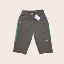 Load image into Gallery viewer, (2007) Women’s NikeFit Court Embroidered Swoosh 3/4 Length Trousers - S