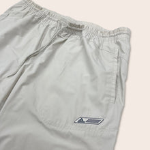 Load image into Gallery viewer, (2004) Women’s Adidas 3/4 Length Trousers - 32” / UK 14