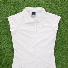 Load image into Gallery viewer, (2006) Women’s Nike Tennis Court Dri-Fit Small Swoosh Embroidered Button Up White Stretch Collard Sports Top - S (8-10)