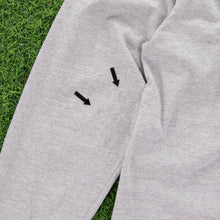 Load image into Gallery viewer, Nike Small Centre Swoosh Embroidered Grey Long Sleeve T-Shirt - L