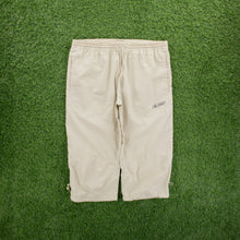 Load image into Gallery viewer, (2004) Women’s Adidas Spell Out Embroidered Logo Adjustable Cream 3/4 Length Shorts - L (14-16)