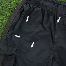 Load image into Gallery viewer, (2006) Nike Randall’s Island Downing Stadium Small Swoosh Embroidered Dark Green Brown Cargo Shorts - L (32-36”)