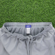 Load image into Gallery viewer, Reebok Small Embroidered Logo Pocket Grey Sports Shorts - L (32-36”)