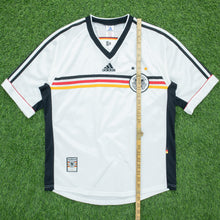Load image into Gallery viewer, 1995 1997 England Gascoigne 8 Home Football Shirt Size XL Euro 1996 Genuine Original (Copy 10)