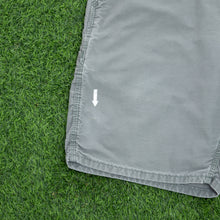 Load image into Gallery viewer, Carhartt Carpenter Workwear Canvas Grey Shorts - 30”