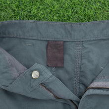 Load image into Gallery viewer, Carhartt Carpenter Workwear Grey Shorts - 32”