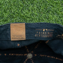 Load image into Gallery viewer, Boston Red Sox MLB ‘47 Forty Seven Two Tone 6-Panel Flexfit Fitted Baseball Cap - One Size (M/L)