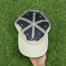 Load image into Gallery viewer, New York Yankees Embroidered Reverse Contrast Stitch New Era MLB 6-Panel Cap - One Size