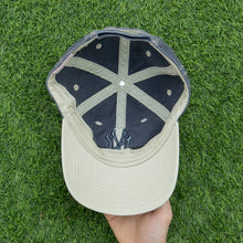 Load image into Gallery viewer, New York Yankees Embroidered Reverse Contrast Stitch New Era MLB 6-Panel Cap - One Size