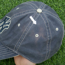 Load image into Gallery viewer, New York Yankees Embroidered Reverse Contrast Stitch New Era MLB 6-Panel Cap - One Size