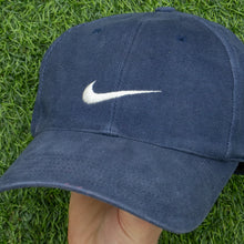Load image into Gallery viewer, 2001 Nike Swoosh Embroidered Navy 6-Panel Snapback Cap - One Size