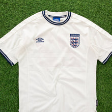 Load image into Gallery viewer, 1999/01 England Umbro Home Football Shirt - L
