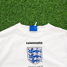 Load image into Gallery viewer, (1996) England Umbro Carlsberg Promotional Graphic Football T-Shirt - XL/XXL