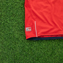 Load image into Gallery viewer, 2004/06 England Umbro Away Football Shirt - M