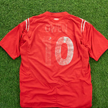 Load image into Gallery viewer, 2004/06 England Michael Owen 10 Umbro Away Football Shirt - L