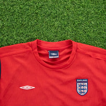 Load image into Gallery viewer, 2004/05 England Umbro Training Football Shirt - XL