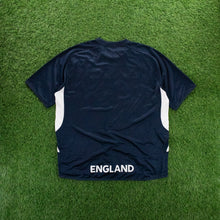 Load image into Gallery viewer, 2004/06 England Umbro Training Football Shirt - XXL