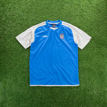Load image into Gallery viewer, 2004/05 England Umbro Training Football Shirt - L