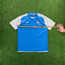Load image into Gallery viewer, 2004/05 England Umbro Training Football Shirt - L