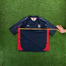 Load image into Gallery viewer, 2004/05 England Umbro Training Football Shirt - L