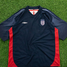 Load image into Gallery viewer, 2004/05 England Umbro Training Football Shirt - L