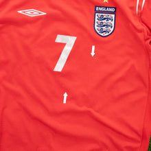 Load image into Gallery viewer, 2004/06 England David Beckham 7 Umbro Away Football Shirt - L