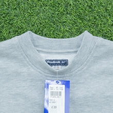 Load image into Gallery viewer, BNWT Women’s Reebok Essentials Small Spell Out Logo Embroidered Crewneck Grey Sweatshirt - M (12-14)