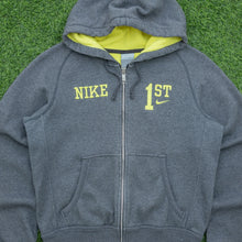 Load image into Gallery viewer, Women’s 2004 Nike Spell Out Small Swoosh Embroidered Cross Country Team Competition Graphic Zip Up Grey Hoodie - M (10-12)