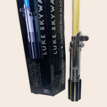 Load image into Gallery viewer, (2007) Star Wars Luke Skywalker Lightsaber SW 220 Master Replicas 30th Anniversary