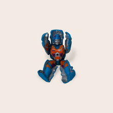 Load image into Gallery viewer, (1985) Mattel Master’s Of The Universe Rokkon He-Man 5.5” Figure