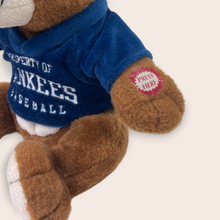 Load image into Gallery viewer, (2000’s) New York Yankees Baseball Moving Teddy Bear 6” Plush Soft Toy