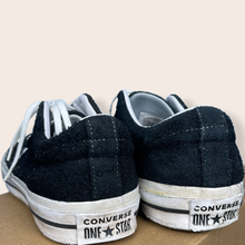 Load image into Gallery viewer, Converse One star trainers - UK 11