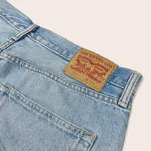 Load image into Gallery viewer, Levis 501 Light Blue Denim Shorts - 36”