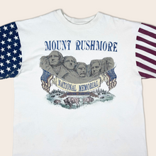 Load image into Gallery viewer, Mount Rushmore t-shirt - L