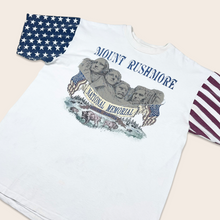 Load image into Gallery viewer, Mount Rushmore t-shirt - L