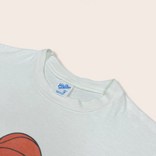 Load image into Gallery viewer, 1992 Bugs Bunny “What’s Up Doc?” Warner bros t-shirt