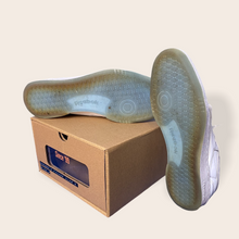 Load image into Gallery viewer, Reebok x Palace club c 3M reflective trainers - UK 9