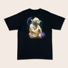 Load image into Gallery viewer, (2000’s) Star Wars Yoda ‘Try not. Do. Or do not. There is no try.’ graphic t-shirt - L