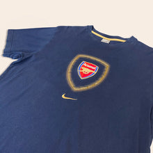 Load image into Gallery viewer, Arsenal FC centre swoosh football t-shirt