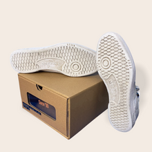 Load image into Gallery viewer, Reebok Club c 85 trainers - UK 9
