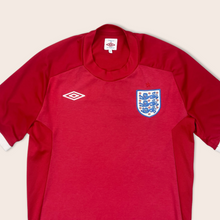 Load image into Gallery viewer, 2009/10 England Umbro ‘10 World Cup Home Football shirt - M