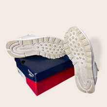 Load image into Gallery viewer, Women’s Reebok Classic trainers - UK 5.5