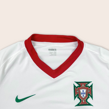 Load image into Gallery viewer, 2008/10 Portugal Nike ‘08 World Cup Away Football Shirt - L