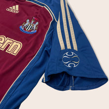 Load image into Gallery viewer, (2006) Newcastle United 2006-07 Away Football Shirt - S