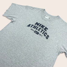 Load image into Gallery viewer, Nike spell out swoosh t-shirt