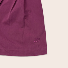 Load image into Gallery viewer, 1990’s Nike tennis style shorts - M (28”)