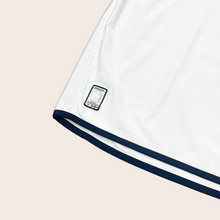 Load image into Gallery viewer, 2003/05 England Umbro ‘04 Euros Home Reversible Football Shirt - XS (YXL)