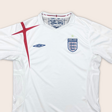 Load image into Gallery viewer, 2005/07 England Umbro ‘06 World Cup Home Football shirt - L